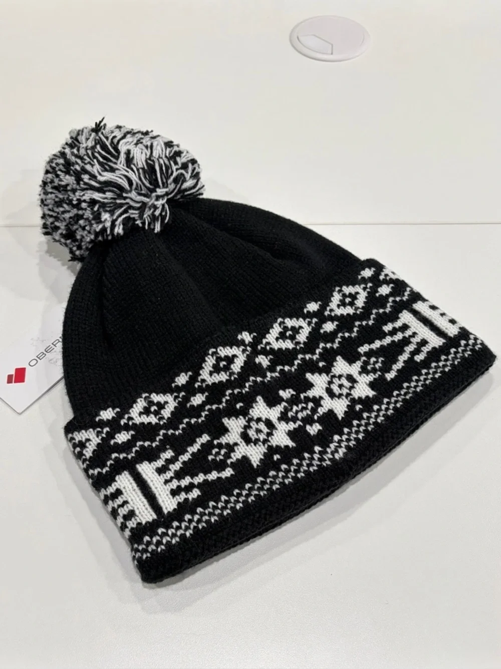Obermeyer Nordic Pom Beanie Black Adult Women's Men's NWT White Pattern
